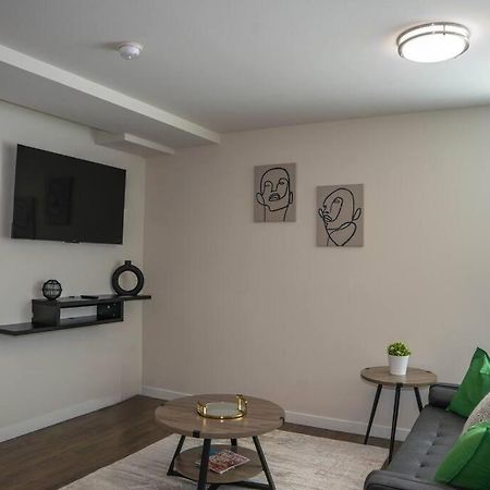 June Specials- Suite Spot Dtla- Free Parking For One Car! Лос Анджелис Екстериор снимка