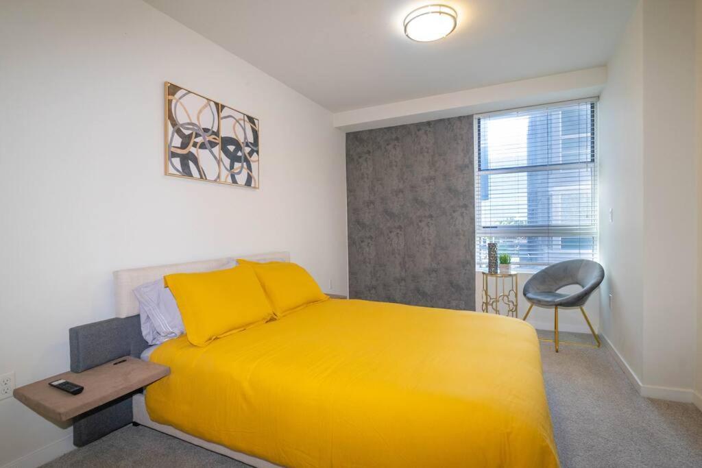 June Specials- Suite Spot Dtla- Free Parking For One Car! Лос Анджелис Екстериор снимка